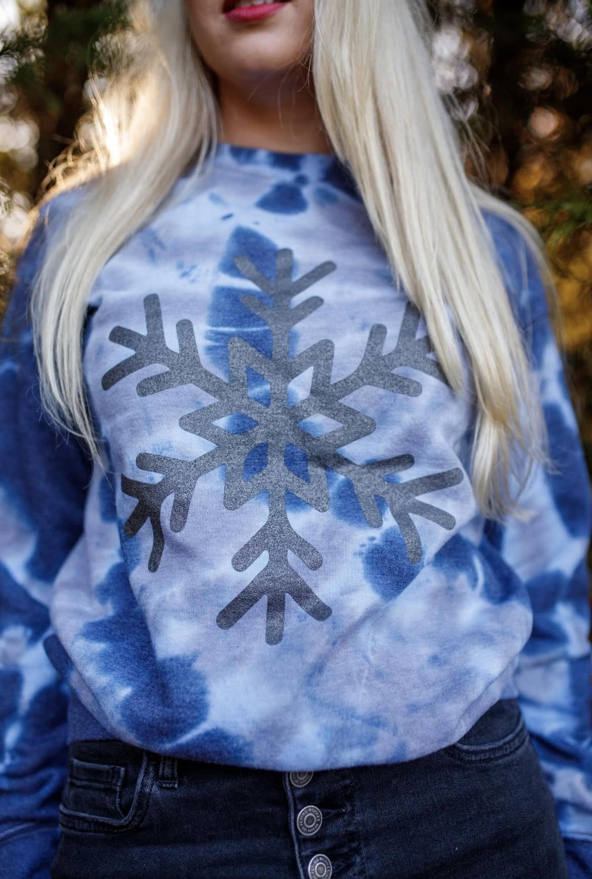 Tie Dyed Glitter Snowflake: Sweatshirt: Sale