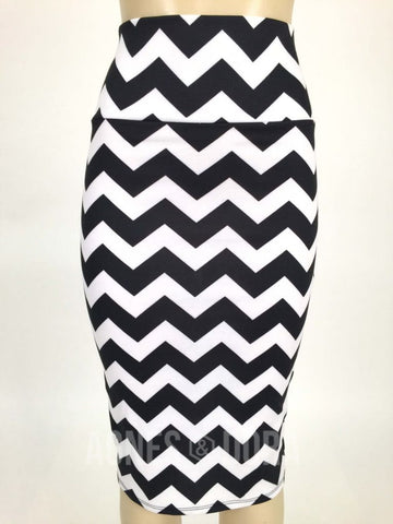 Size XS Agnes & Dora™ Zig to My Zag Pencil Skirt: Final Sale. No Returns Or Exchanges