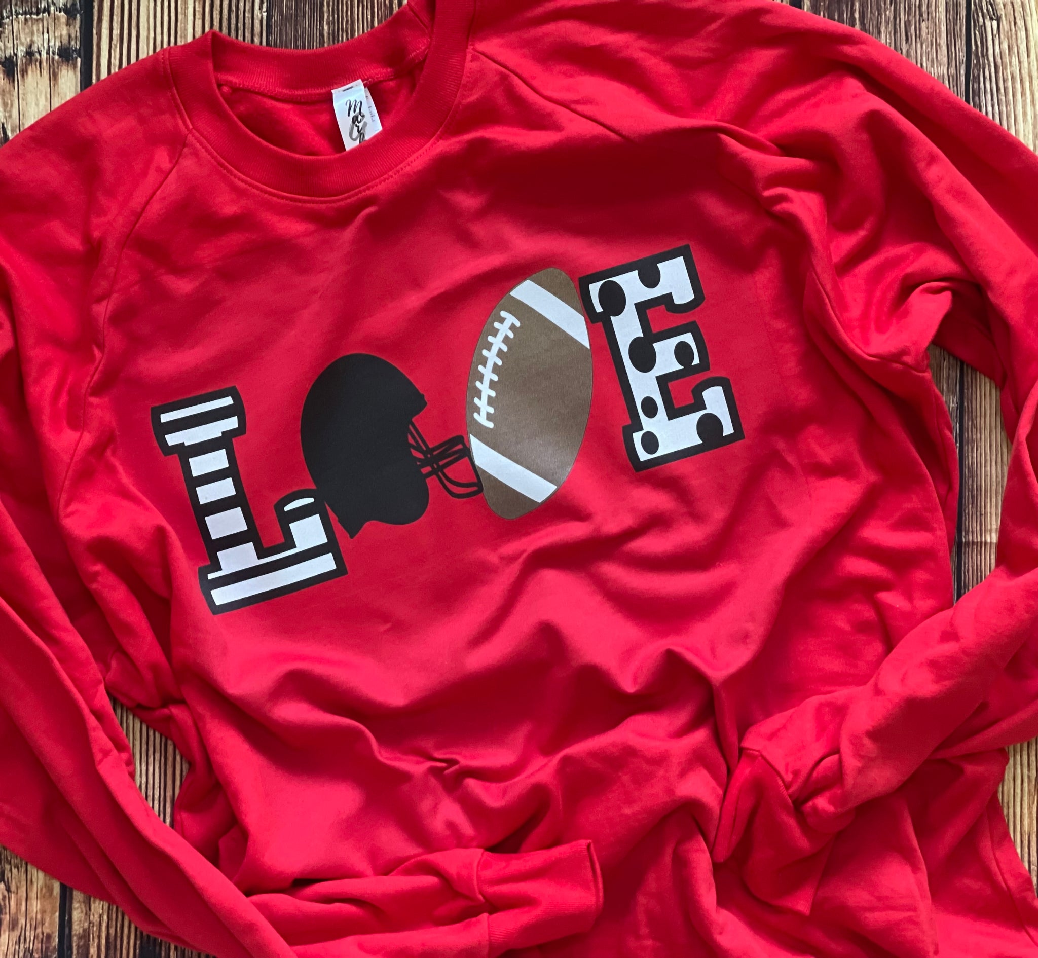 Size XL: LOVE Football